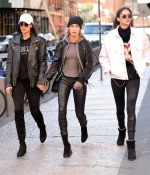 hailey-baldwin-out-and-about-in-tribeca-October-24-Out-for-Lunch-in-New-York-with-joan-smalls_28229.jpg