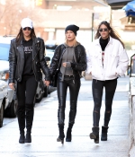 hailey-baldwin-out-and-about-in-tribeca-October-24-Out-for-Lunch-in-New-York-with-joan-smalls_287729.jpg