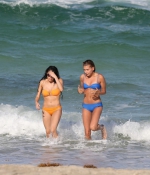 Hailey-Baldwin---Wearing-a-Bikini-in-Miami-07.jpg