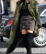 hailey-baldwin-street-style-Out-and-About-in-Paris-October-1_28229.jpg