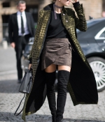hailey-baldwin-street-style-Out-and-About-in-Paris-October-1_28829.jpg