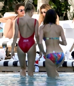 hailey-baldwin-in-swimsuit-at-a-pool-in-miami-06-12-2016_2.jpg