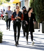 hailey-baldwin-out-and-in-Beverly-Hills-january-12-2016_281129.jpg