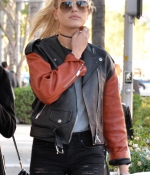 hailey-baldwin-out-and-in-Beverly-Hills-january-12-2016_281729.jpg