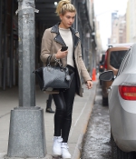 HAILEY-BALDWIN-Out-and-About-in-New-York-2015-8.jpg