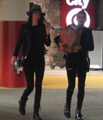 KENDALL-JENNER-and-HAILEY-BALDWIN-Out-Shopping-at-Target-5.jpg