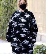 hailey-bieber-out-in-west-hollywood-11-18-2020-1.jpg