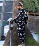 hailey-bieber-out-in-west-hollywood-11-18-2020-6.jpg