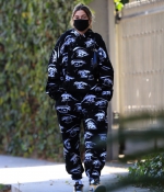 hailey-bieber-out-in-west-hollywood-11-18-2020-7.jpg