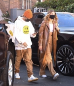 hailey-bieber-and-justin-bieber-at-il-pastaio-in-beverly-hills-11-19-2020-0.jpg