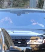 hailey-and-justin-bieber-driving-out-in-beverly-hills-11-18-2020-0.jpg