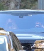 hailey-and-justin-bieber-driving-out-in-beverly-hills-11-18-2020-1.jpg