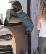 hailey-bieber-leaves-private-pilates-class-in-los-angeles-11-25-2020-5.jpg
