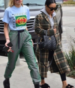 hailey-baldwin-black-ankle-boots-booties-at-zinque-restaurant-in-west-hollywood-los-angeles-gucci-outfit-cargo-pants-5.jpg