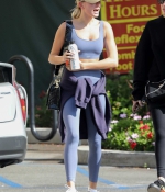 hailey-bieber-November-12-Out-in-Los-Angeles-purple-outfit-leggins-2019-0.jpg