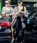 hailey-bieber-November-13-Out-in-West-Hollywood-2019-5.jpg