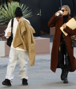 hailey-and-justin-bieber-out-in-santa-monica-01-14-2020-3.jpg