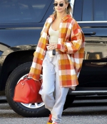 hailey-bieber-flaunts-her-flat-abs-as-she-hits-up-the-dance-studio-in-west-hollywood-california-2.jpg