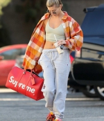 hailey-bieber-flaunts-her-flat-abs-as-she-hits-up-the-dance-studio-in-west-hollywood-california-6.jpg