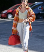 hailey-bieber-flaunts-her-flat-abs-as-she-hits-up-the-dance-studio-in-west-hollywood-california-8.jpg
