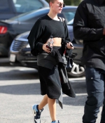 hailey-bieber-sports-all-black-as-she-hits-a-hot-pilates-class-in-west-hollywood-california-3.jpg