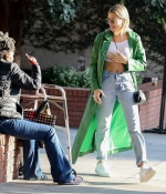 hailey-bieber-and-justin-bieber-step-out-for-a-lunch-at-south-beverly-grill-in-beverly-hills-california-5.jpg