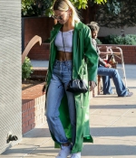 hailey-bieber-and-justin-bieber-step-out-for-a-lunch-at-south-beverly-grill-in-beverly-hills-california-8.jpg