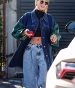 hailey-bieber-flaunts-her-toned-abs-as-she-steps-out-for-lunch-with-friends-in-beverly-hills-california-6.jpg