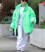 hailey-bieber-stands-out-in-bright-green-jacket-as-she-heads-to-nine-zero-one-salon-in-los-angeles-5.jpg