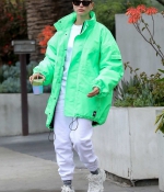 hailey-bieber-stands-out-in-bright-green-jacket-as-she-heads-to-nine-zero-one-salon-in-los-angeles-7.jpg