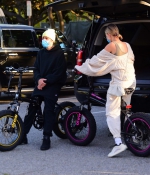 hailey-bieber-and-justin-bieber-spend-the-afternoon-riding-custom-drew-electric-bikes-in-los-angeles-10.jpg
