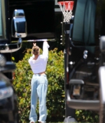 hailey-bieber-and-justin-bieber-are-seen-playing-basketball-together-in-beverly-hills-california-6.jpg