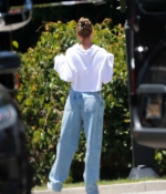 hailey-bieber-and-justin-bieber-are-seen-playing-basketball-together-in-beverly-hills-california-7.jpg