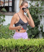 hailey-bieber-and-justin-bieber-August-19-Out-in-Los-Angeles-2.jpg