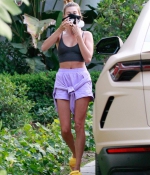 hailey-bieber-and-justin-bieber-August-19-Out-in-Los-Angeles-4.jpg