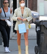 hailey-bieber-in-daisy-dukes-and-a-boxy-blazer-shopping-in-beverly-hills-08-20-2020-3.jpg