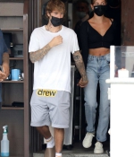 hailey-justin-bieber-September-8-At-IL-Pastaio-in-Beverly-Hills-6.jpg