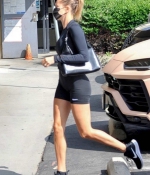 hailey-bieber-September-21-Out-in-Los-Angeles-5.jpg