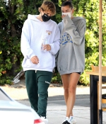 hailey-bieber-and-justin-bieber-September-23-Out-in-West-Hollywood-5.jpg