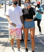hailey-bieber-flashes-her-toned-legs-in-tiny-blue-shorts-while-out-to-lunch-with-justin-bieber-in-west-hollywood-california-1.jpg