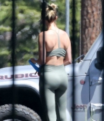 hailey-bieber-and-justin-bieber-spotted-during-an-outdoor-workout-session-in-lake-tahoe-california-5.jpg