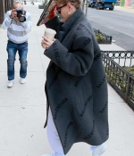 hailey-bieber-spotted-in-a-balenciaga-coat-as-she-arrives-at-her-apartment-in-brooklyn-new-york-city-1.jpg
