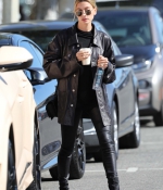 hailey-bieber-looks-chic-in-all-black-leather-january-2020_282529.jpg