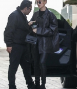 hailey-bieber-looks-chic-in-all-black-leather-january-2020_283329.jpg