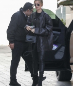 hailey-bieber-looks-chic-in-all-black-leather-january-2020_283429.jpg