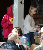 hailey-bieber-and-justin-bieber-step-out-for-breakfast-in-beverly-hills-california-5.jpg