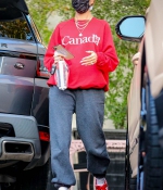 hailey-bieber-October-1-Out-in-West-Hollywood-4.jpg