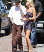 hailey-and-justin-bieber-shopping-at-the-grove-in-los-angeles-08-11-2019-2.jpg