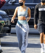 hailey-bieber-October-7-Heading-to-Yoga-in-West-Hollywood-0.jpg