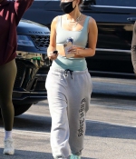hailey-bieber-October-7-Heading-to-Yoga-in-West-Hollywood-5.jpg